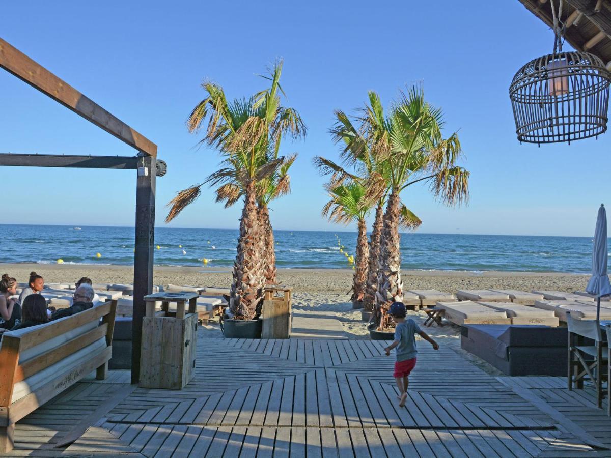 Modern Villa Near The Sea With Balcony Aigues-Mortes Esterno foto