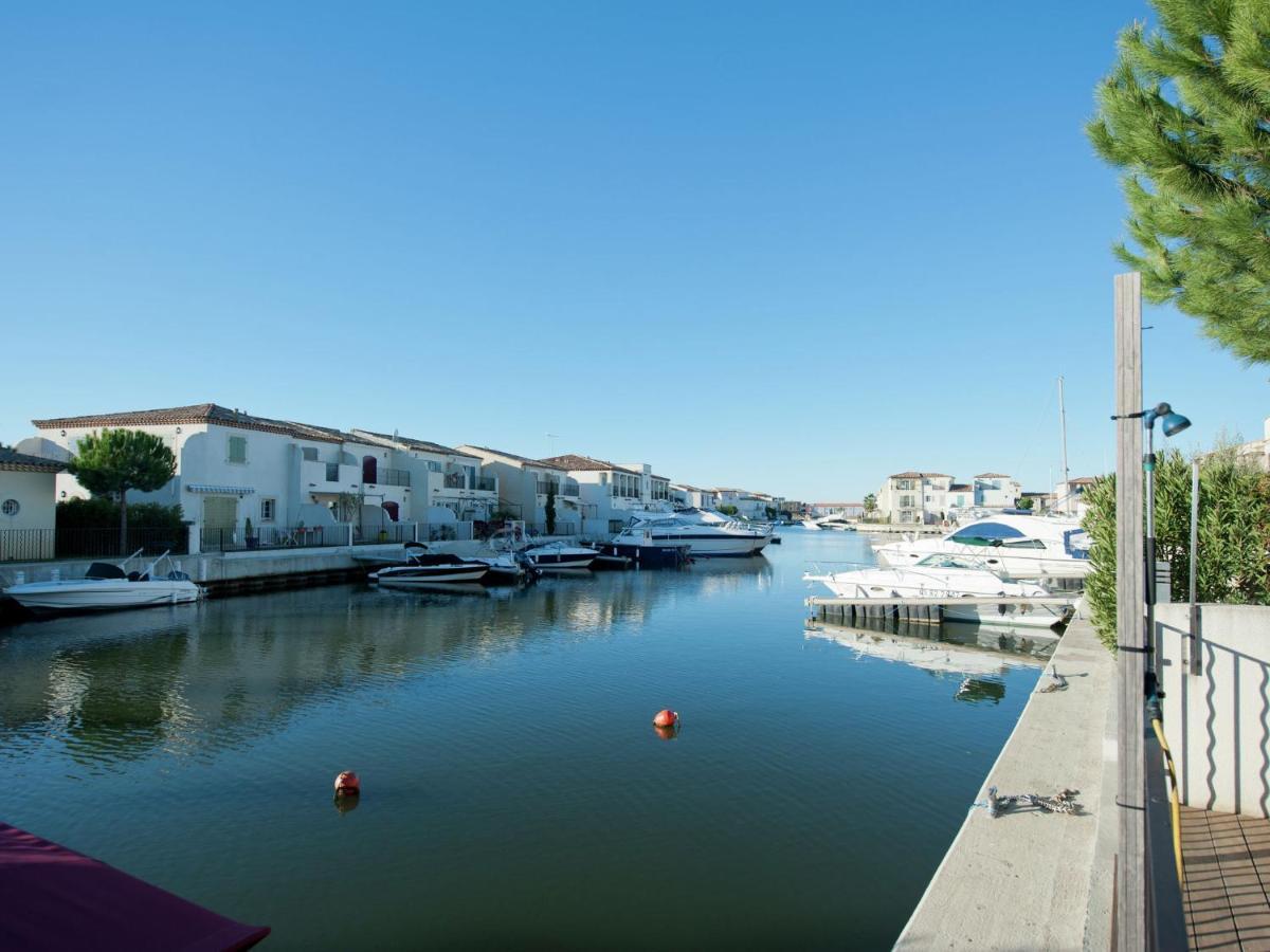 Modern Villa Near The Sea With Balcony Aigues-Mortes Esterno foto