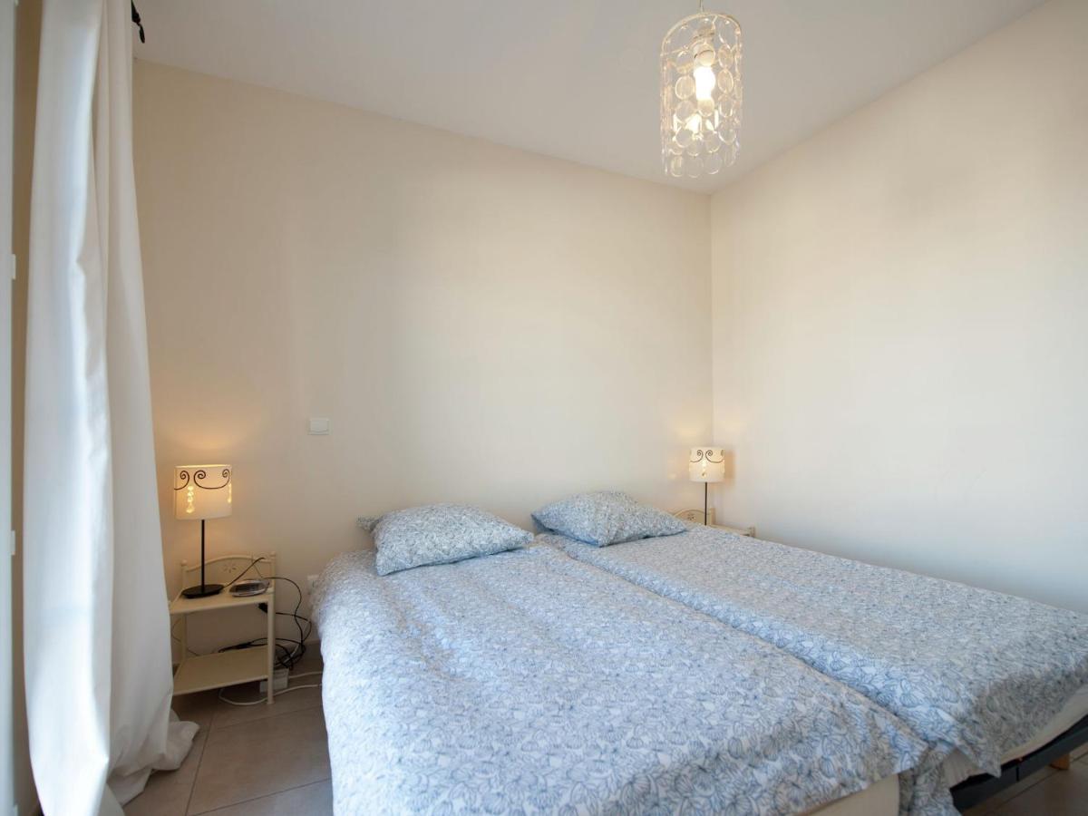 Modern Villa Near The Sea With Balcony Aigues-Mortes Esterno foto