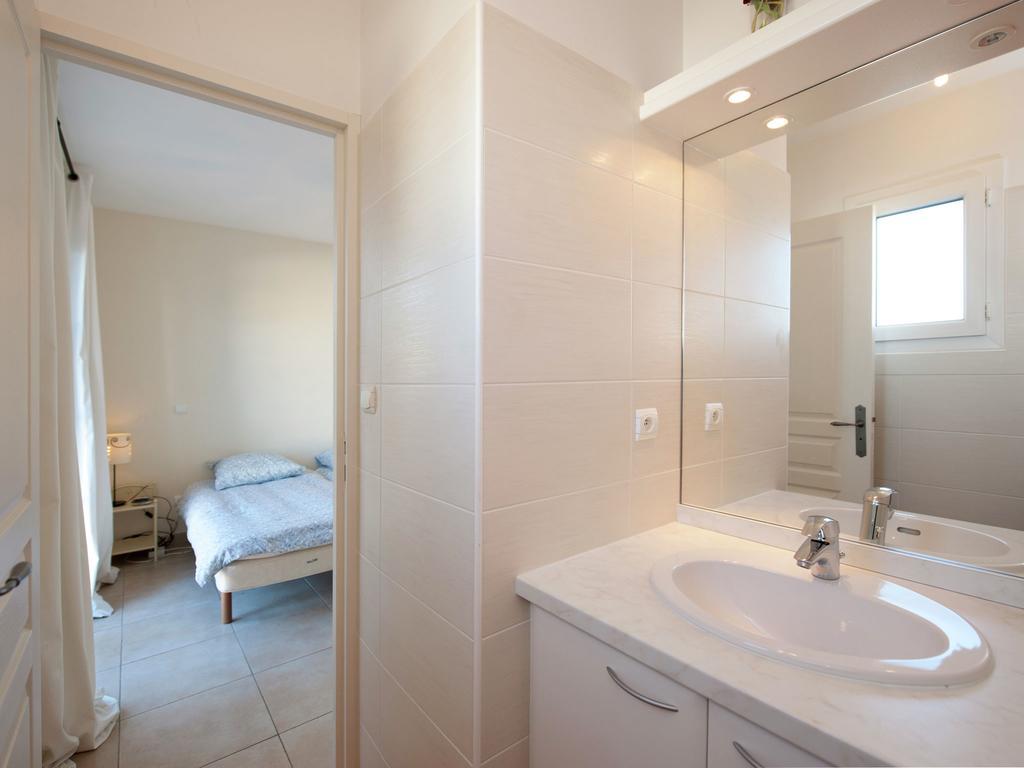 Modern Villa Near The Sea With Balcony Aigues-Mortes Esterno foto